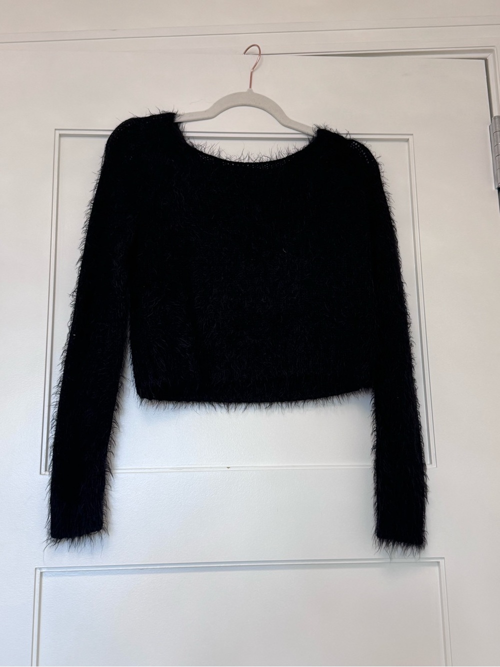 TOPSHOP Fuzzy Long-Sleeve Crop Top - Black
